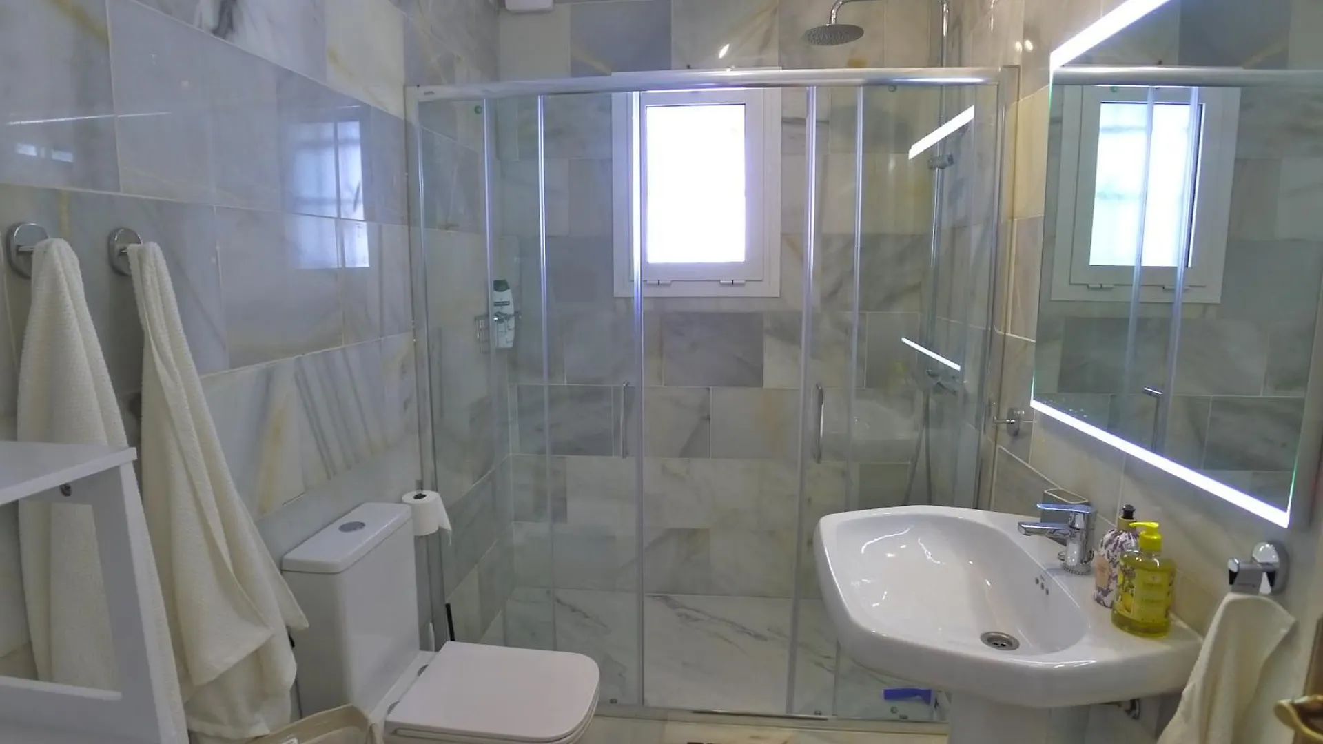Villa Golondrinas - Private Villa To Sleep 6 Nerja