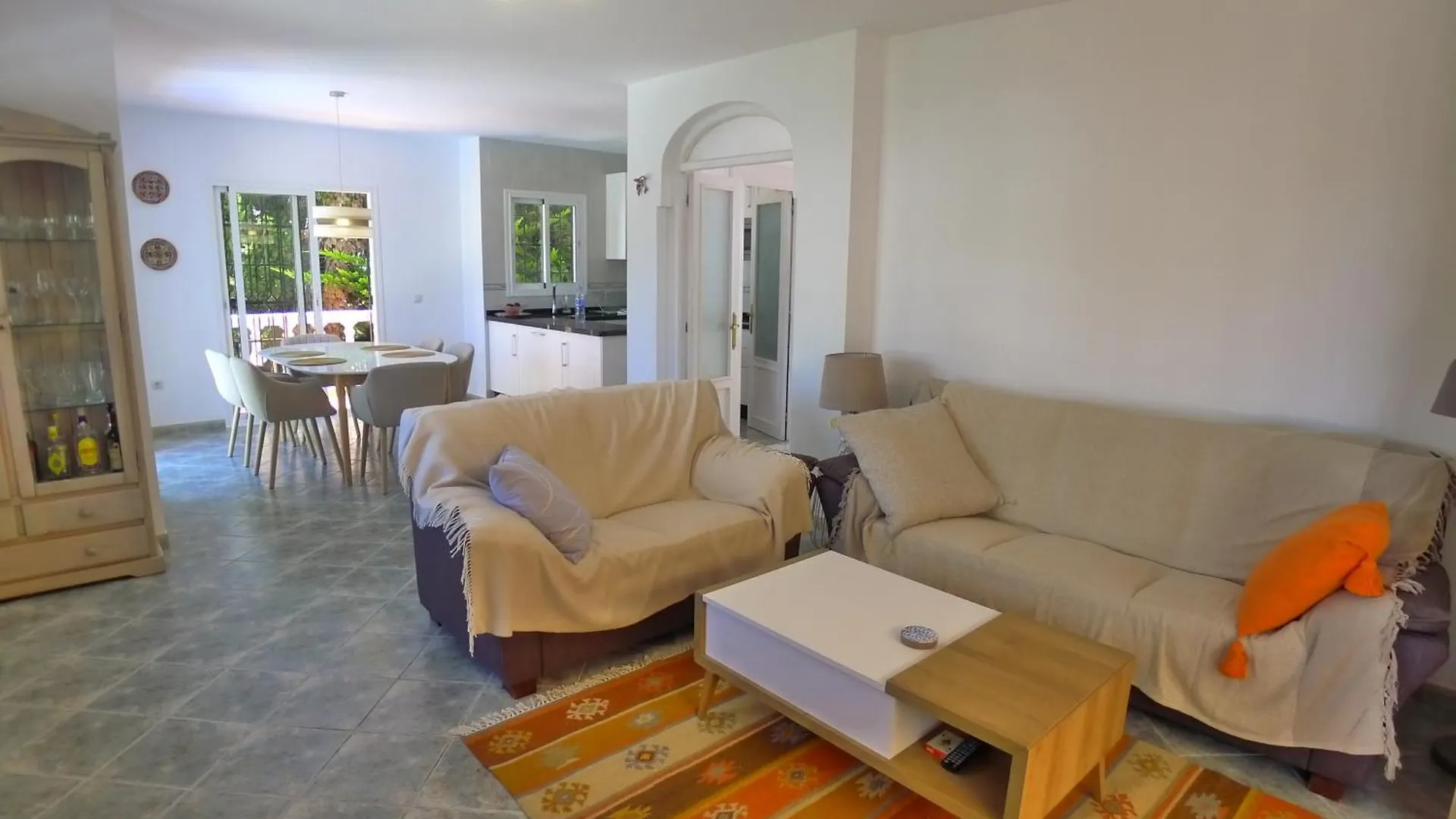 Villa Golondrinas - Private Villa To Sleep 6 Nerja